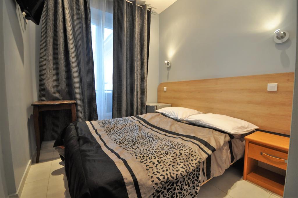 Hotel Carlone Niza Exterior foto
