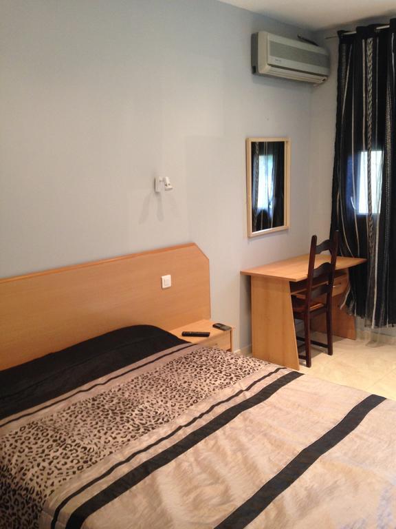 Hotel Carlone Niza Exterior foto